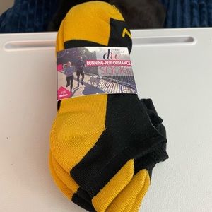 Debra weitzner ankle running socks